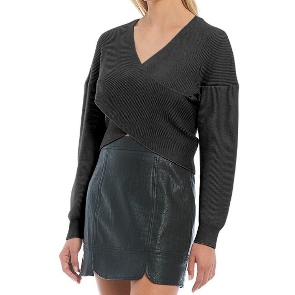 Skies are Blue Black Crop Top Sweater